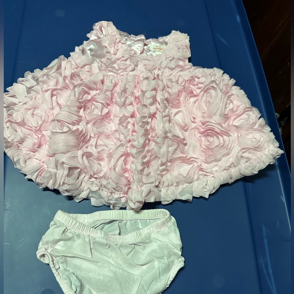 CAT & JACK pink dress with swirls of flowers size 3-6 months